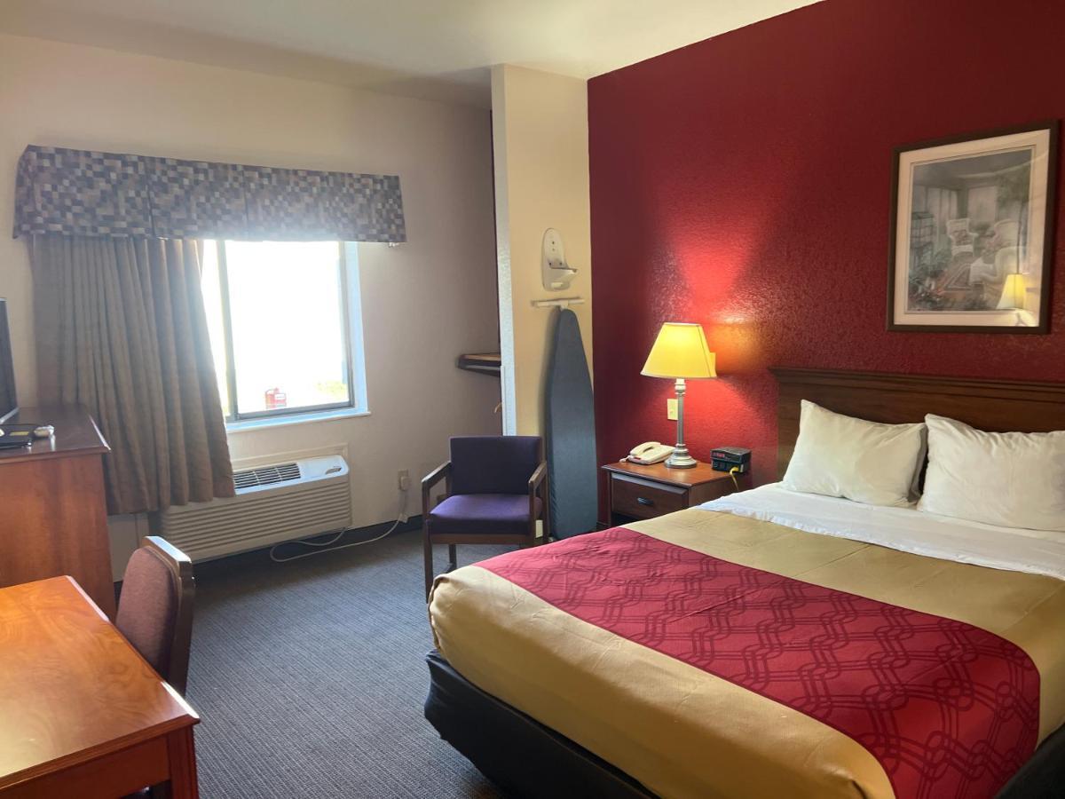 Express Inn & Suites Decatur Eksteriør billede