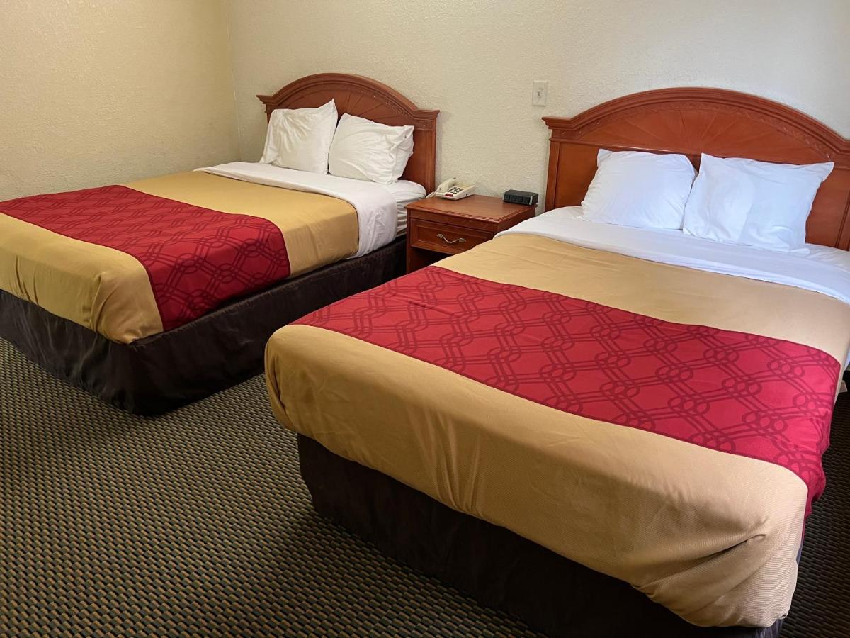 Express Inn & Suites Decatur Eksteriør billede
