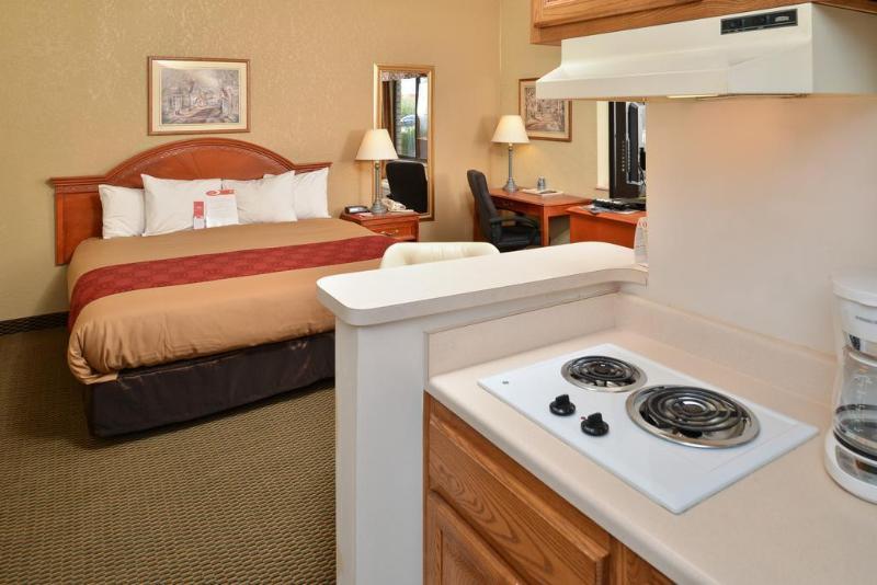 Express Inn & Suites Decatur Eksteriør billede